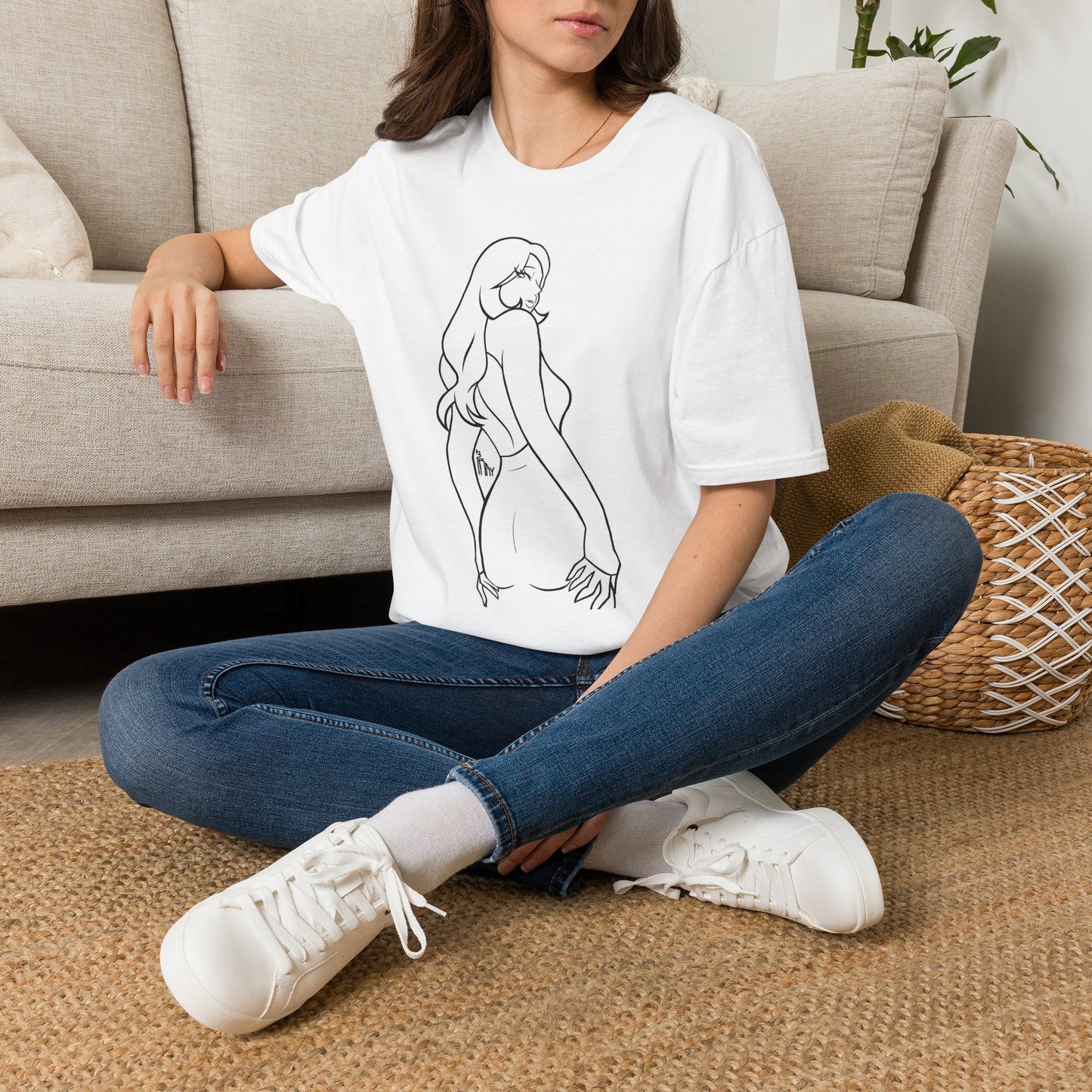 Minimal Line Art Woman T‑Shirt — Chic Feminine Outline Graphic Tee